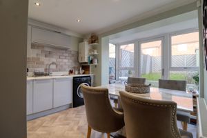 Kitchen/Diner- click for photo gallery